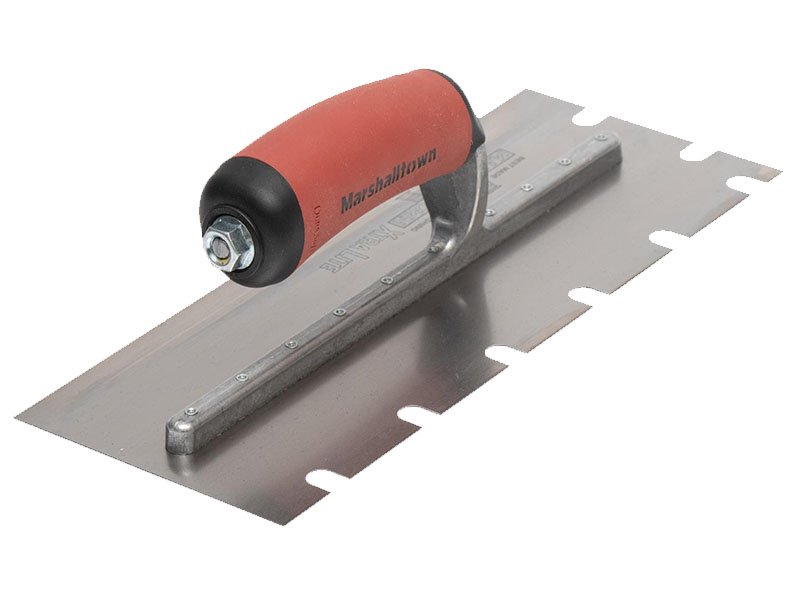 Marshalltown Gezahnte Kelle Marshalltown Gezahnte Kelle, U -10x13x38 mm, Durasoft Griff, Edelstahl, Maße: 279x102 mm – Bild 1