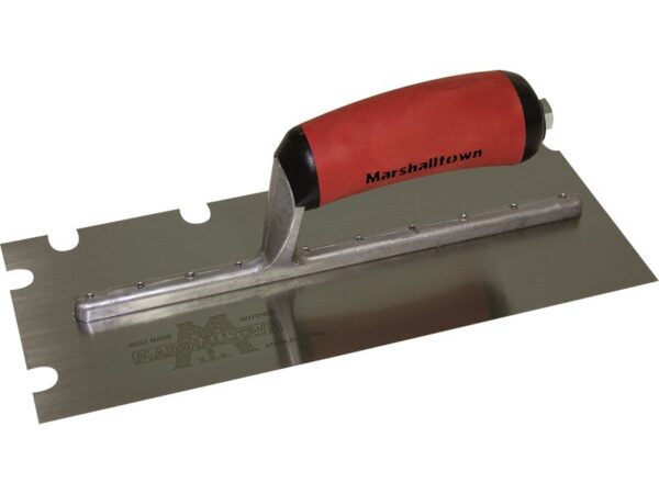 Marshalltown Gezahnte Kelle, U -8x8x19 mm, Durasoft Griff, Carbonstahl, Maße: 279x102 mm