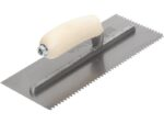 Marshalltown Gezahnte Kelle, V-6x6x mm, gebogener Holzgriff, Stahl, Maße: 279x114 mm