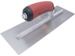 Marshalltown Glättkelle, Gebogener Durasoft Griff, Carbonstahl, Maße: 356x76 mm