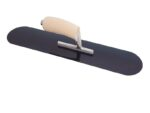 Marshalltown Poolkelle mit abgerundeten Enden, 6 sichtbare Nieten, Holzgriff, Blaustahl, Maße: 457x102 mm – Bild 4