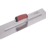 Marshalltown Glättkelle, Gebogener Durasoft Griff, Carbonstahl, Maße: 559x127 mm