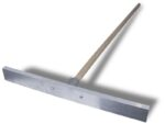 Marshalltown Betonverteiler/Rakel mit 1524mm Holzgriff, Magnesium, Maße: 762x76 mm – Bild 5