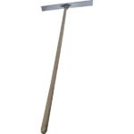 Marshalltown Betonverteiler/ Rakel mit 2134 mm Holzstiel, Magnesium, Maße: 762x76 mm