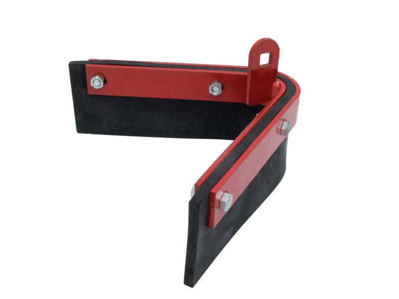 Marshalltown Asphalt Rakel Marshalltown Asphalt Rakel, v-gebogen mit Pfosten-Schnappverbinder ohne Stiel, Neopren, Maße: 340x64x6 mm – Bild 1