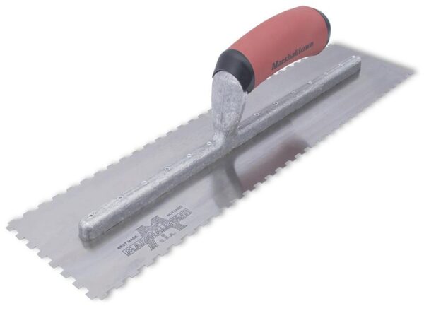 Marshalltown Dreiseitig gezahnte Kelle, Eckig 6x3x6 mm, Durasoft Griff, Stahl, Maße: 279x114 mm