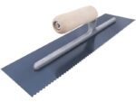 Marshalltown QLT Gezahnte und einseitig gekürzte Kelle, U-3x2,5x3 mm, Holzgriff, Blaustahl, Maße: 406x102 mm – Bild 2