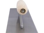 Marshalltown QLT Gezahnte und einseitig gekürzte Kelle, U-3x2,5x3 mm, Holzgriff, Stahl, Maße: 279x114 mm – Bild 5