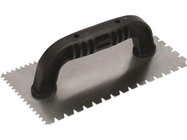 Marshalltown QLT Gezahnte Kelle, U 3x3x3 mm/Flaches V 4,5x6x8 mm, 10 Grad gekürzt, Kunststoffgriff, Stahl, Maße: 229x102 mm